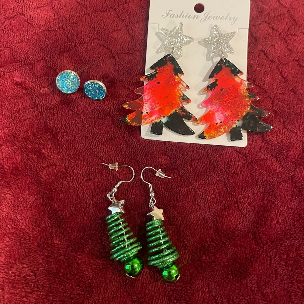 Christmas earring bundle
